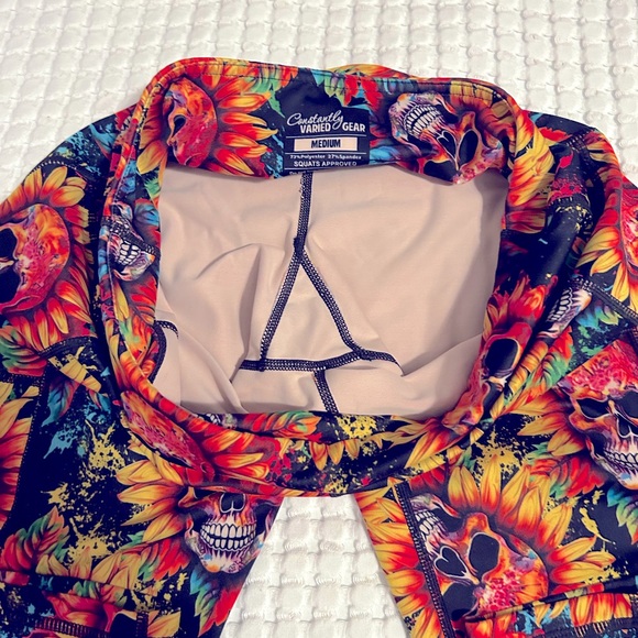 CVG Capri Size M - Picture 2 of 2